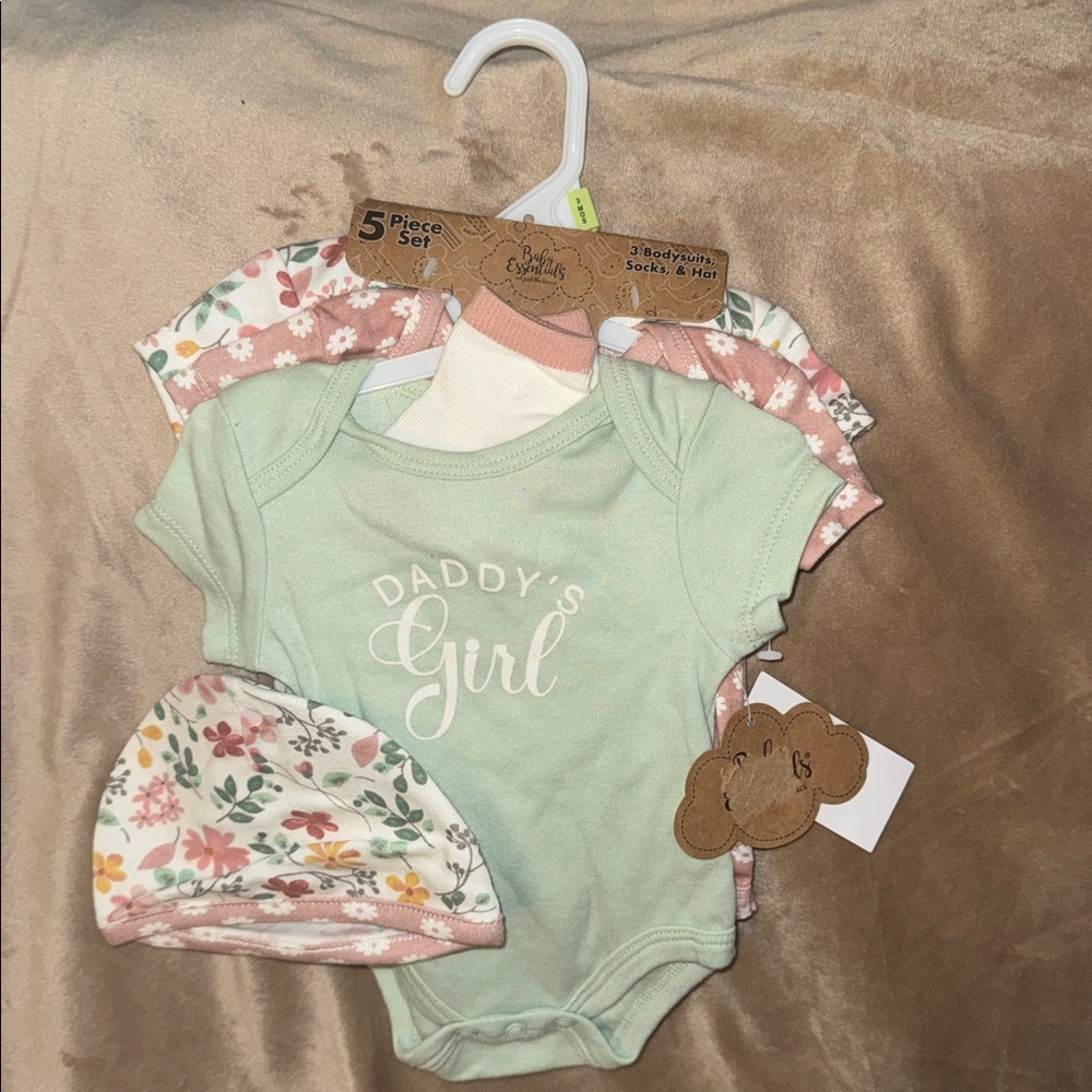 Baby Essentials Baby Girl 5-Piece Pink Floral Outfit Set “Daddy’s Girl” 3 months